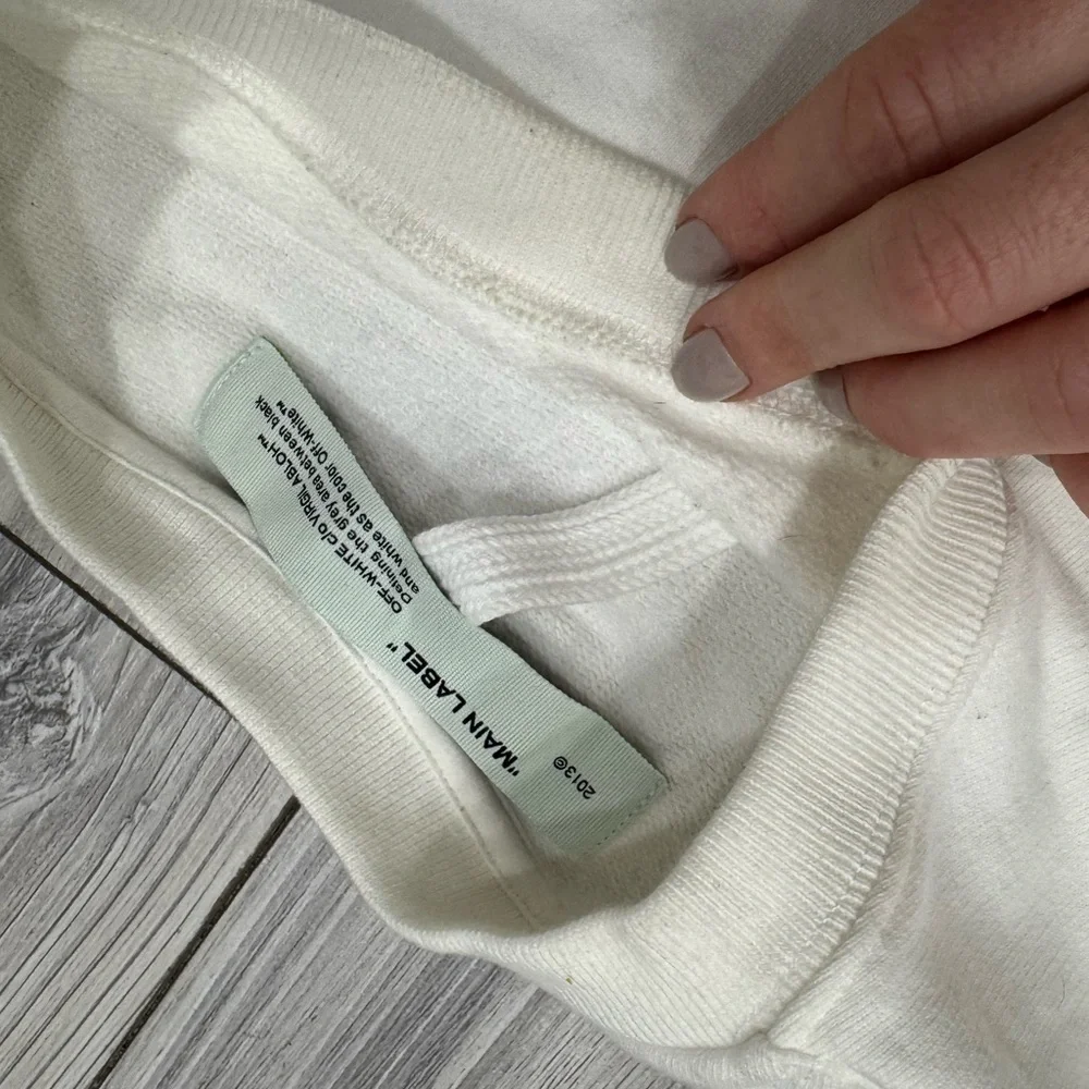 Off-White Cream Sweatshirt - Picture 4 of 6